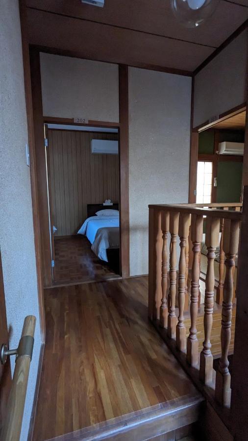 Hotel Kix House Waraku III 和楽三号館 Izumisano Zewnętrze zdjęcie