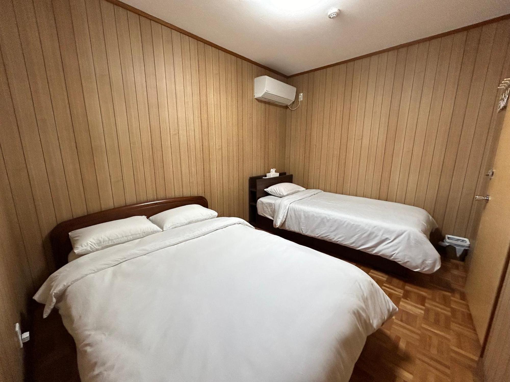 Hotel Kix House Waraku III 和楽三号館 Izumisano Zewnętrze zdjęcie